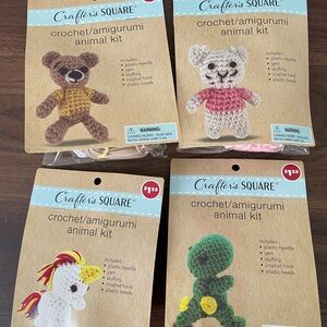 Crafter’s Square Yarn Set